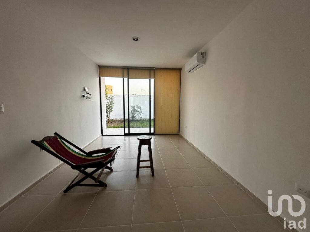 AMPLIA CASA EN RENTA EN DZYTIA, MERIDA