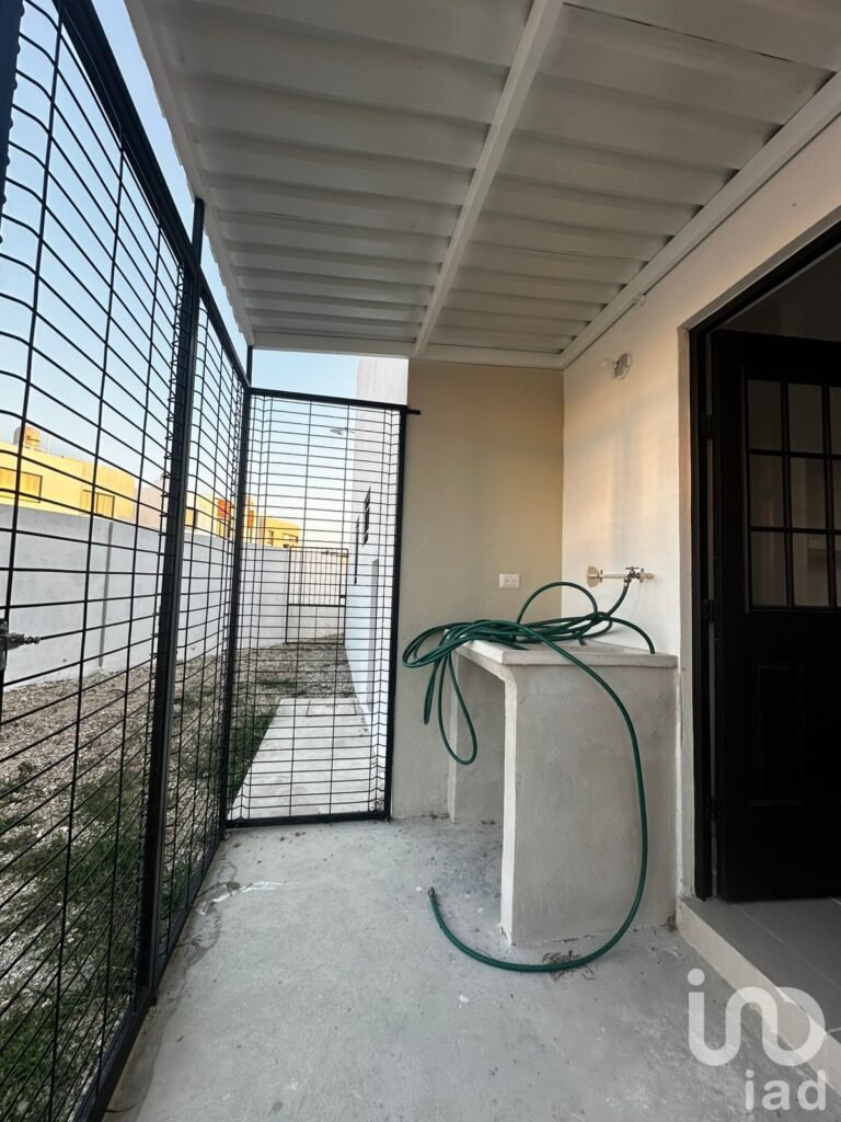 AMPLIA CASA EN RENTA EN DZYTIA, MERIDA