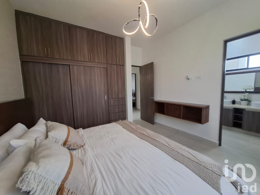 CASA EN VENTA EN PRIVADA CON CASA CLUB EN LA PAZ BAJA CALIFORNIA SUR