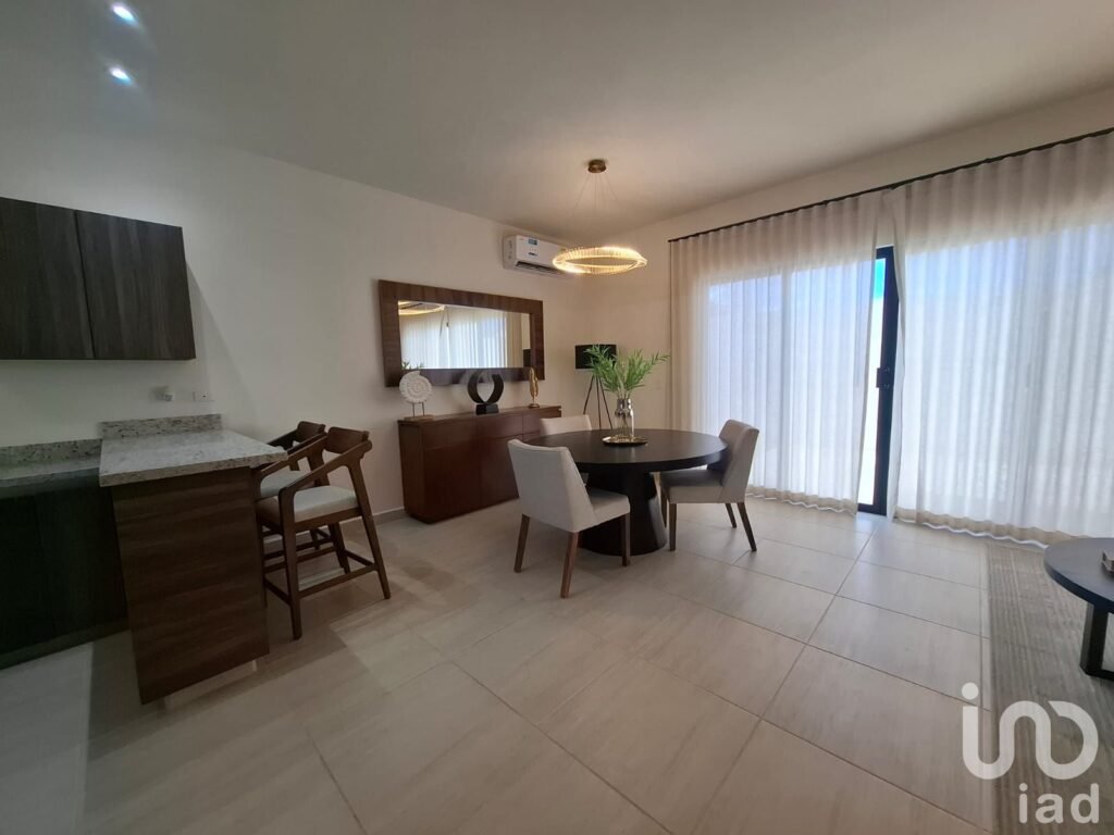 CASA EN VENTA EN PRIVADA CON CASA CLUB EN LA PAZ BAJA CALIFORNIA SUR