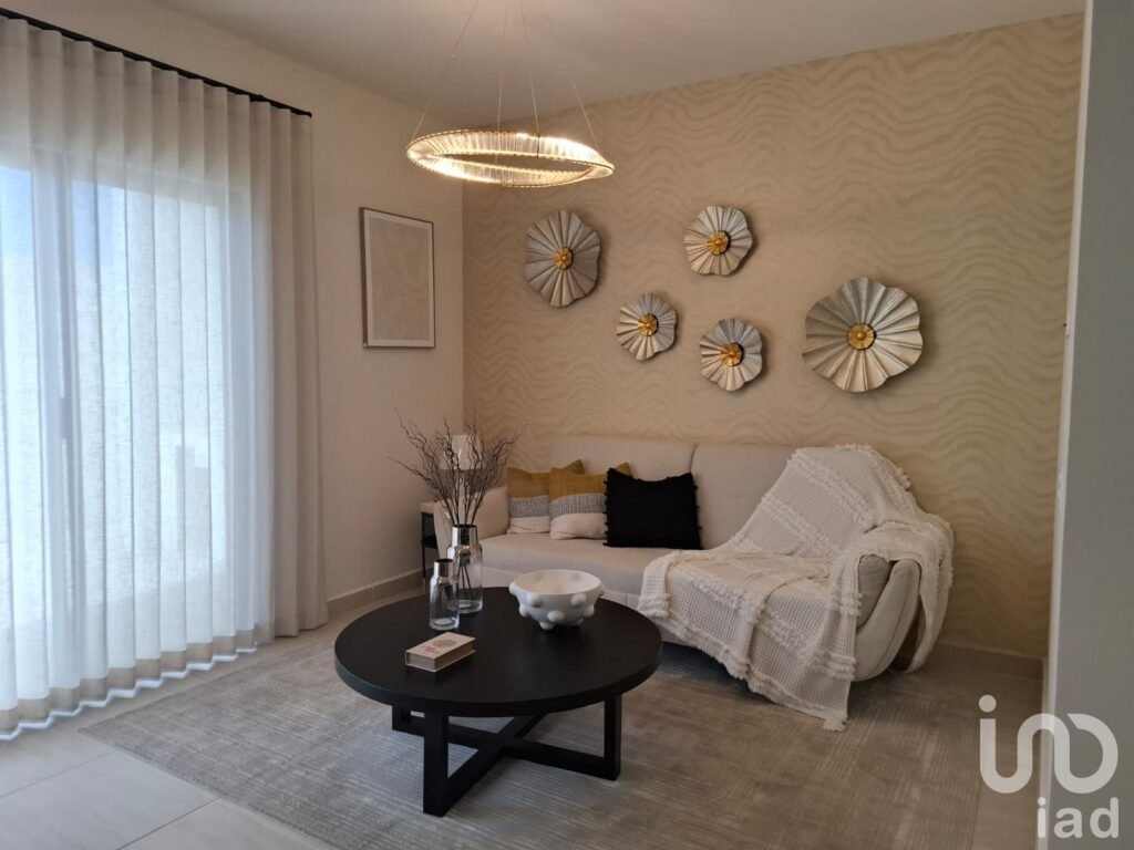 CASA EN VENTA EN PRIVADA CON CASA CLUB EN LA PAZ BAJA CALIFORNIA SUR