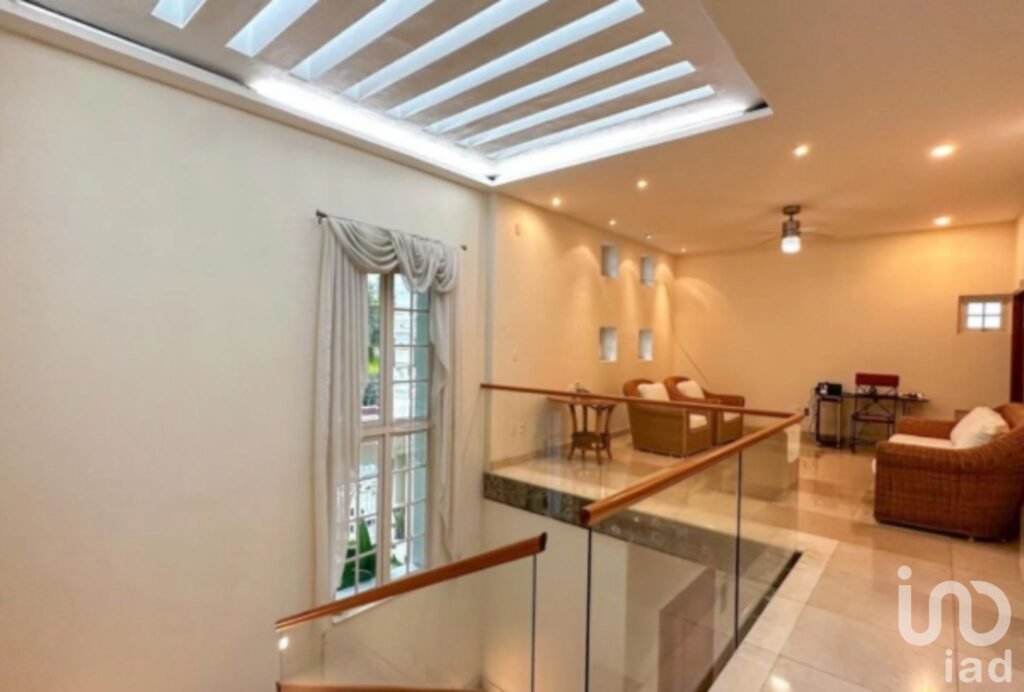 SE VENDE RESIDENCIAL EN ZONA DORADA DE LA CIUDAD DE COLIMA, MEXICO