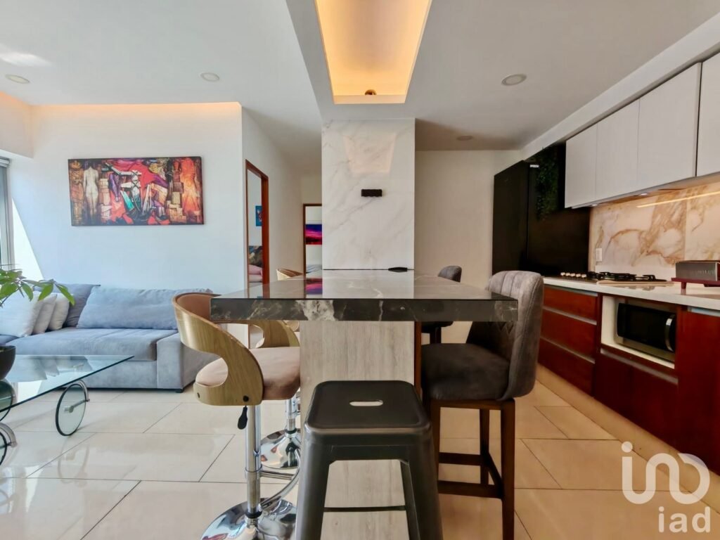 Departamento en Venta, 2 recamaras y balcón en Col. Escandón