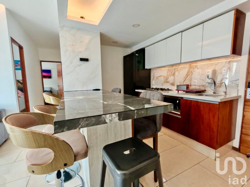 Departamento en Venta, 2 recamaras y balcón en Col. Escandón