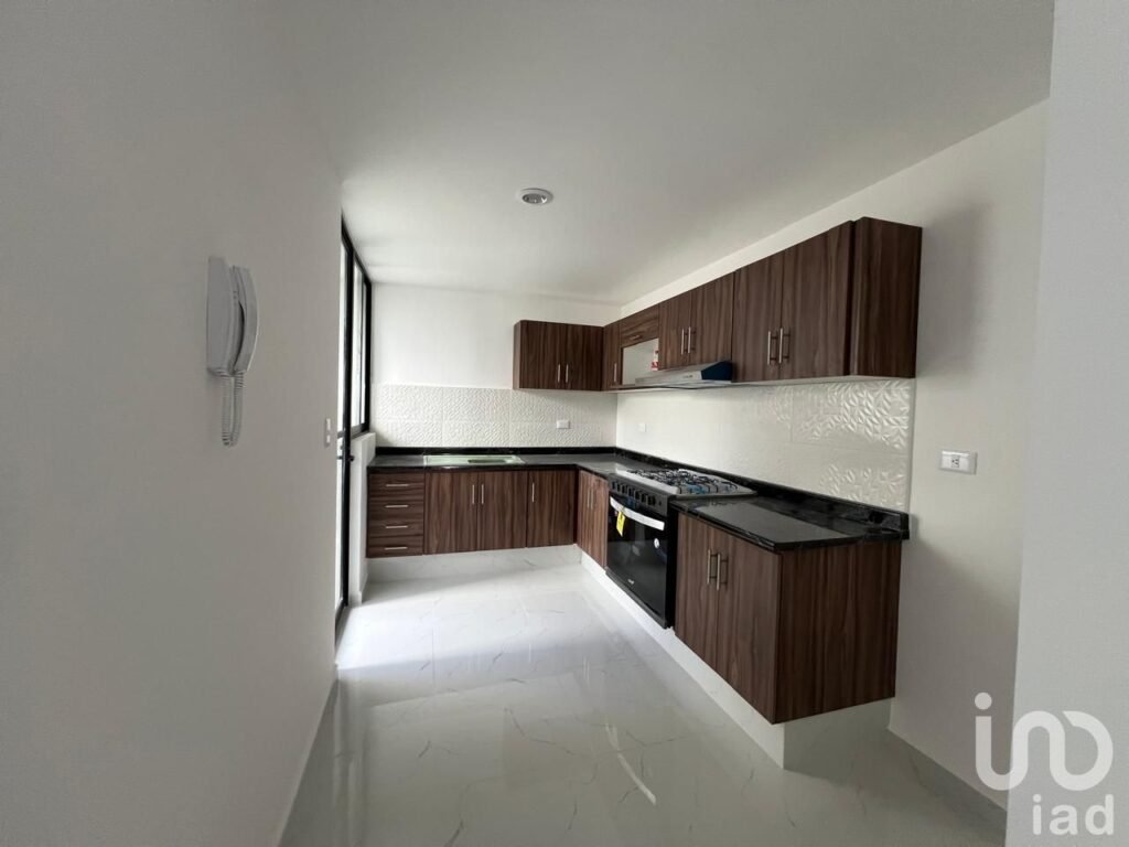 Casa en venta en Col. Loma Linda con estacionamiento para dos autos