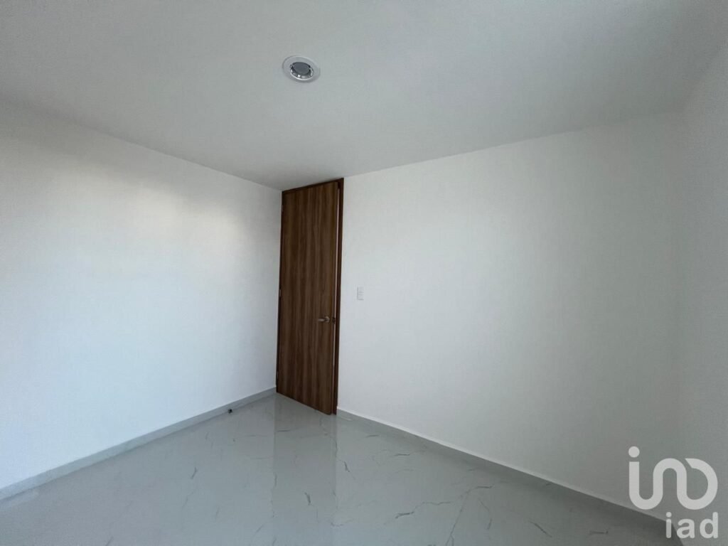 Casa en venta en Col. Loma Linda con estacionamiento para dos autos