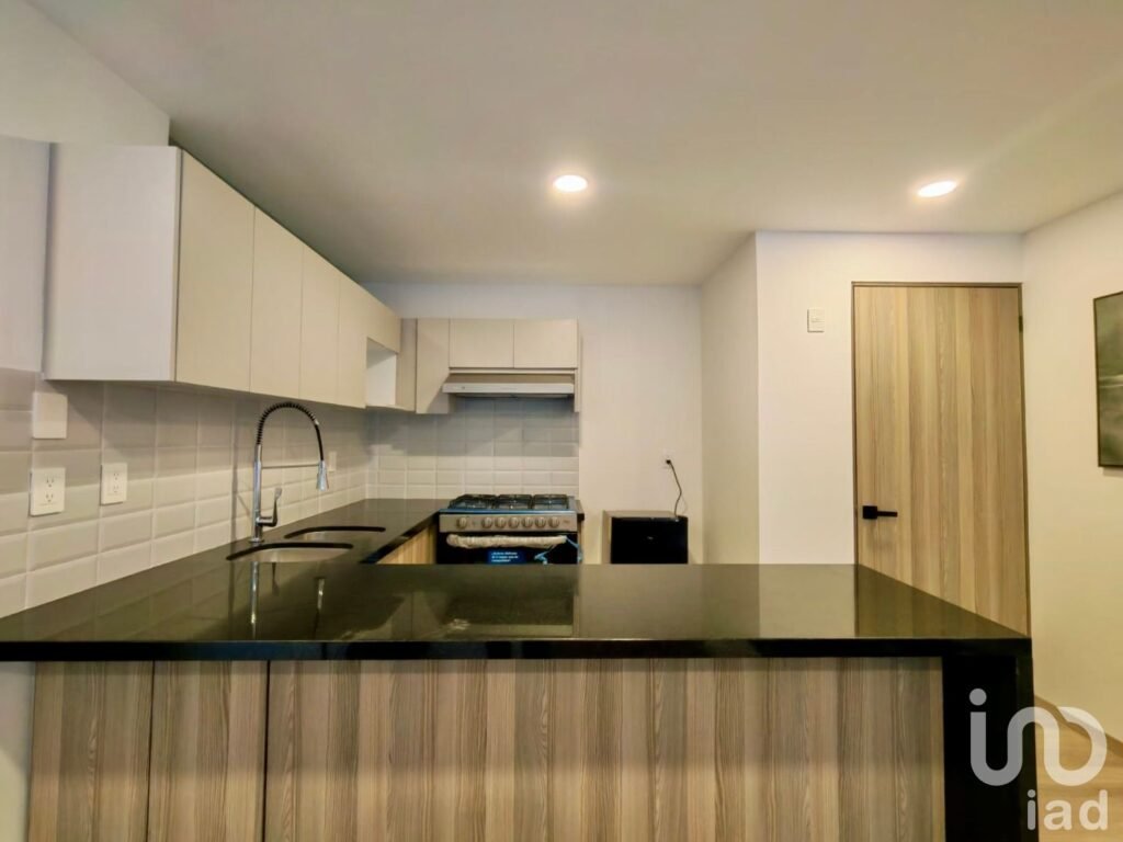 Departamento en Venta, 2 Recamaras con Terraza en Col. Acacias