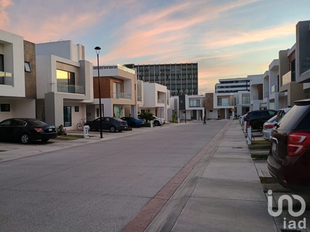 CASA EN VENTA, ALTOS JURIQUILLA, JURIQUILLA, QUERETARO ,