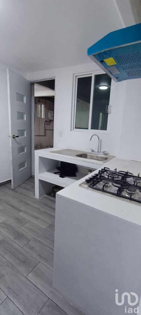 Se Renta Habitación con Baño Privado, Pedregal de Santa Ursúla, Coyoacán