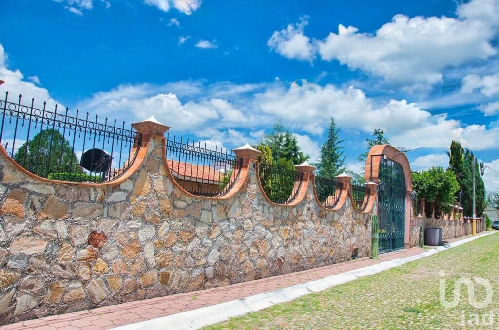 O por oportunidad única en tequisquiapan casa amplia y lista para habitar