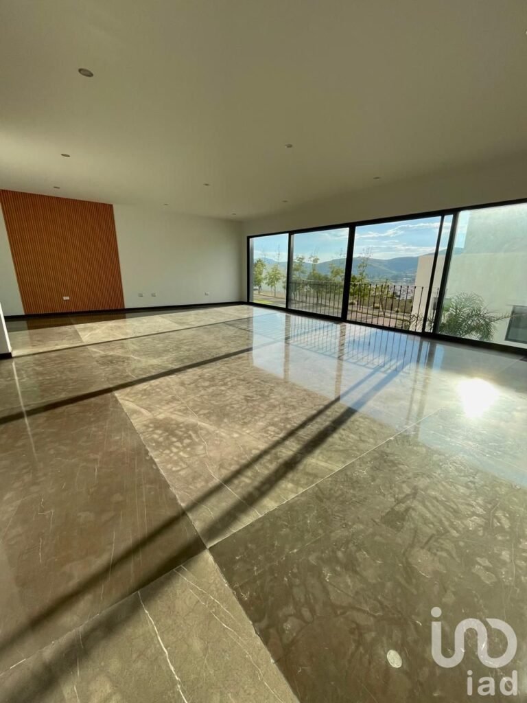 CASA EN LA GRAN RESERVA LOMAS DE ANGELOPOLIS