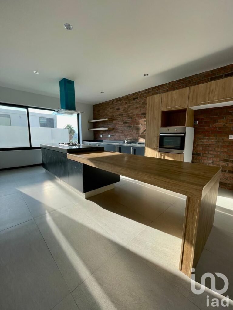 CASA EN LA GRAN RESERVA LOMAS DE ANGELOPOLIS