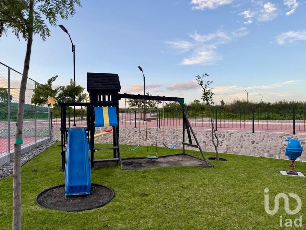 Terreno Habitacional en Venta Ciudad Maderas Corregidora – Oliva, 198 m², Entrega Inmediata