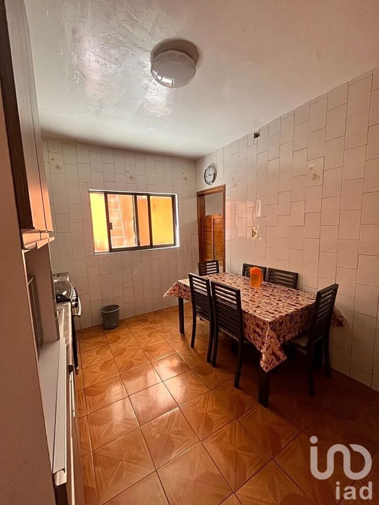 VENTA DE CASA COL. PAVON NEZAHUALCOYOTL