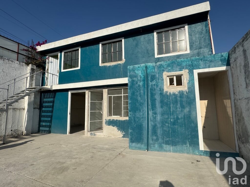 Terreno y oficinas en 11 sur    en Puebla cerca de Plaza centro sur