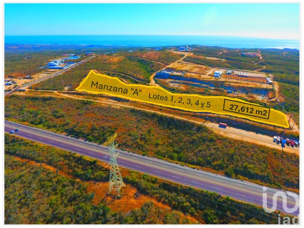 Se vende terreno extenso 2.76 has. en fraccionamiento y sobre la carretera en Cabo San Lucas