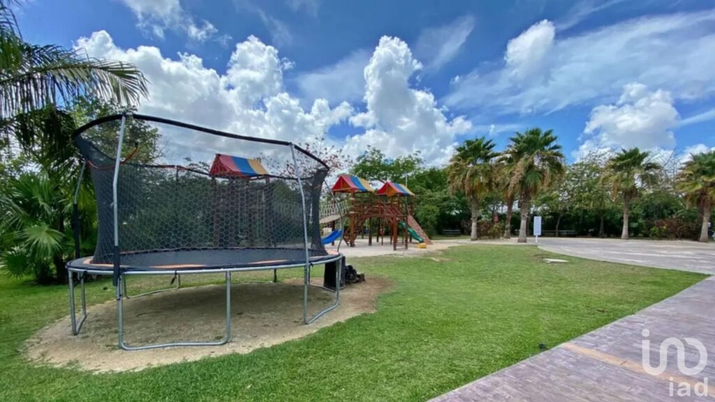 VENTA DE CASA EN RESIDENCIAL AQUA, CANCUN