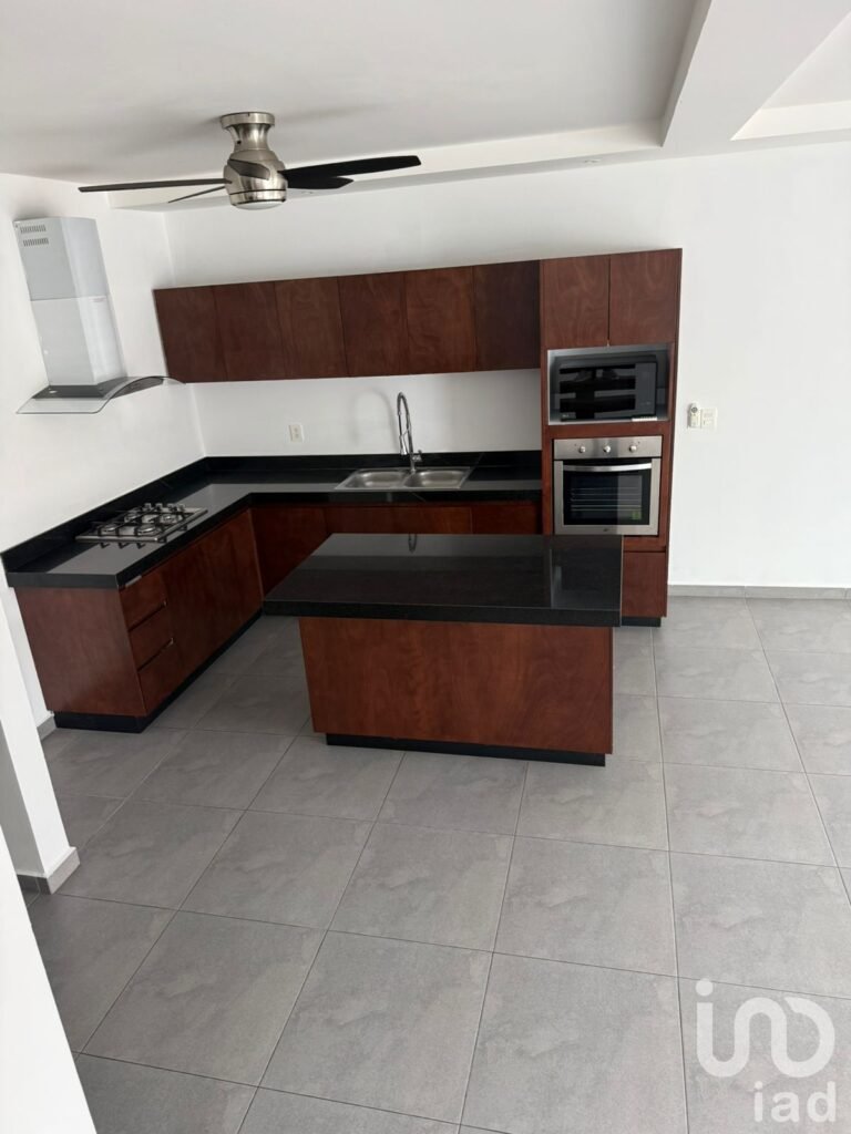 VENTA DE CASA EN RESIDENCIAL AQUA, CANCUN