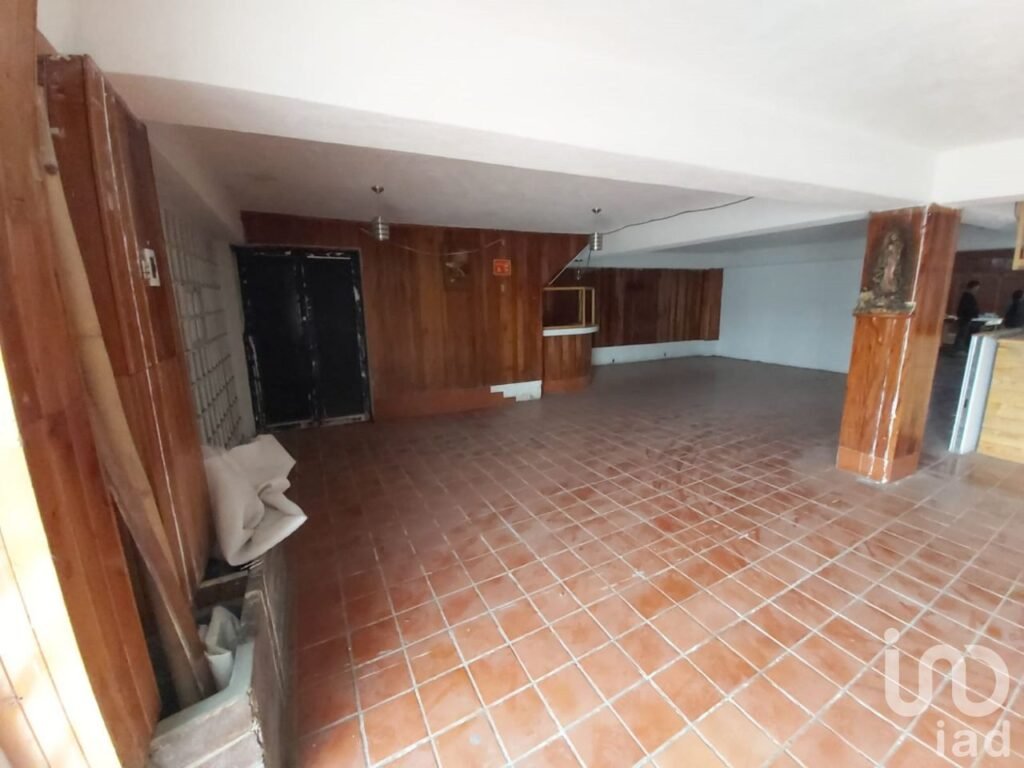 LOCAL COMERCIAL EN VENTA EN BLVD. EVERARDO MARQUEZ, PACHUCA DE SOTO, HIDALGO