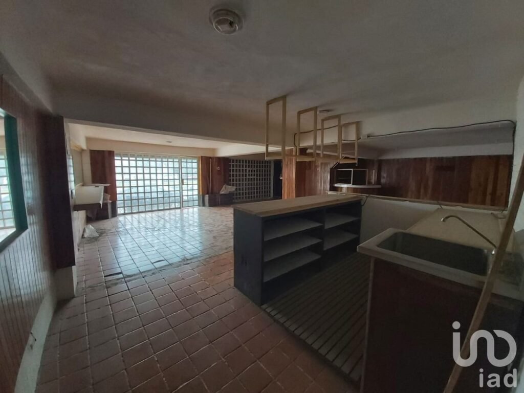 LOCAL COMERCIAL EN VENTA EN BLVD. EVERARDO MARQUEZ, PACHUCA DE SOTO, HIDALGO