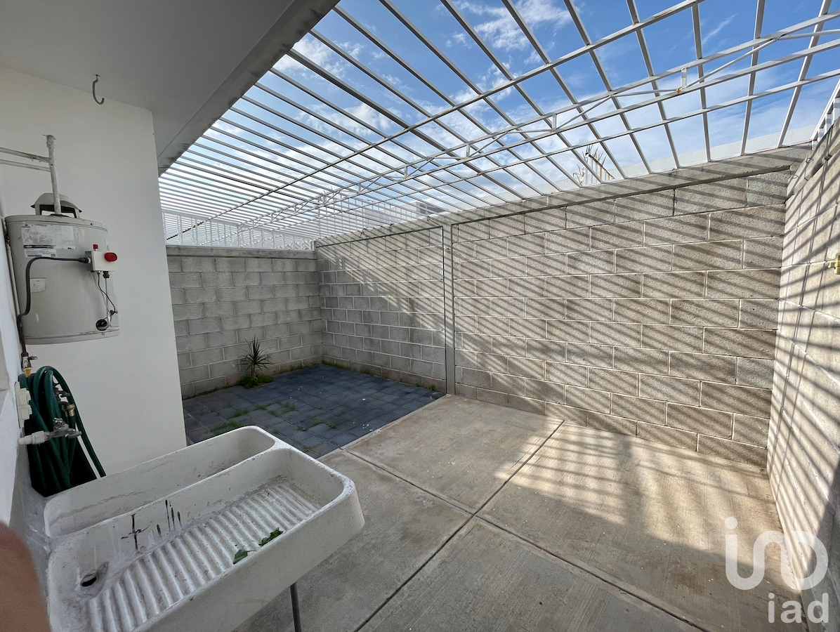 Casa En Renta 1 nivel en Los Encinos Condominio Mónagas (10)