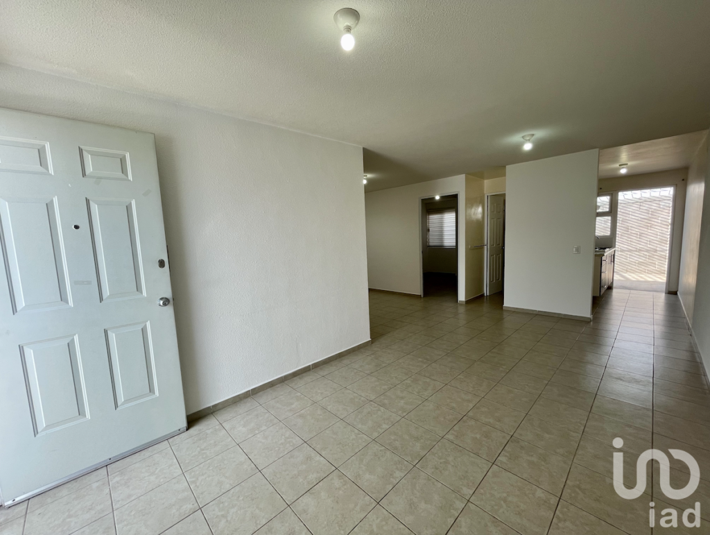 Casa En Renta 1 nivel en Los Encinos Condominio Mónagas (10)