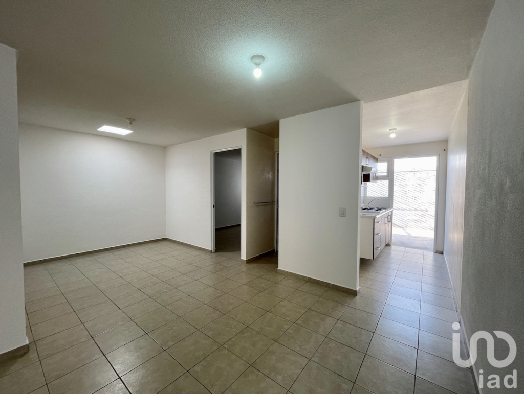 Casa En Renta 1 nivel en Los Encinos Condominio Mónagas (10)