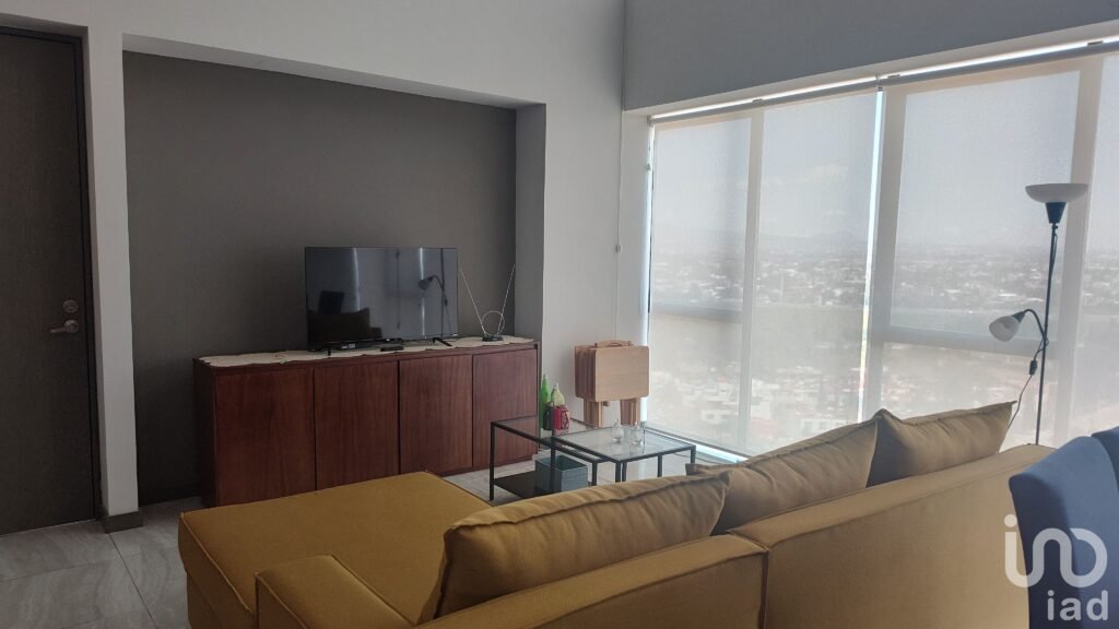 Penthouse amueblado para Ejecutivo por Forjadores, cerca de Volkswagen, Finsa, UDLAP.