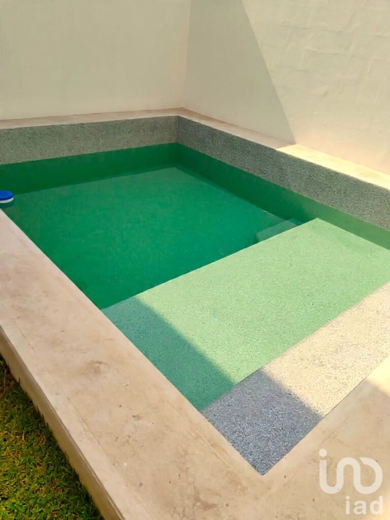 Amplia Casa en Venta lista para habitar en Las Américas (Norte de Mérida) | Piscina | Equipada