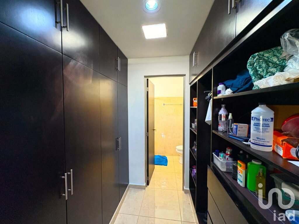 Amplia Casa en Venta lista para habitar en Las Américas (Norte de Mérida) | Piscina | Equipada