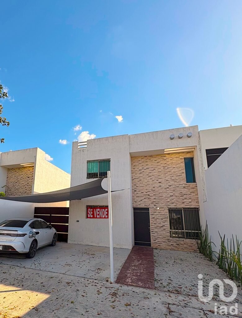 Amplia Casa en Venta lista para habitar en Las Américas (Norte de Mérida) | Piscina | Equipada