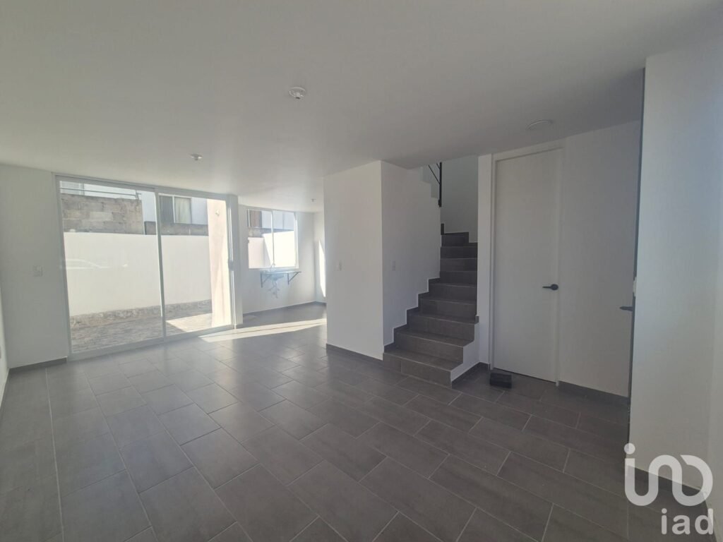 Renta de casa Condominio Centeno en Ciudad del Sol Querétaro