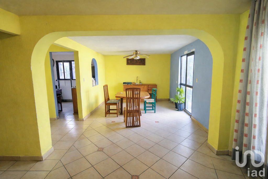 Casa en VENTA, LA JOYA, QUERETARO. Terreno excedente, Requiere Mantenimiento (Precio Ajustado)