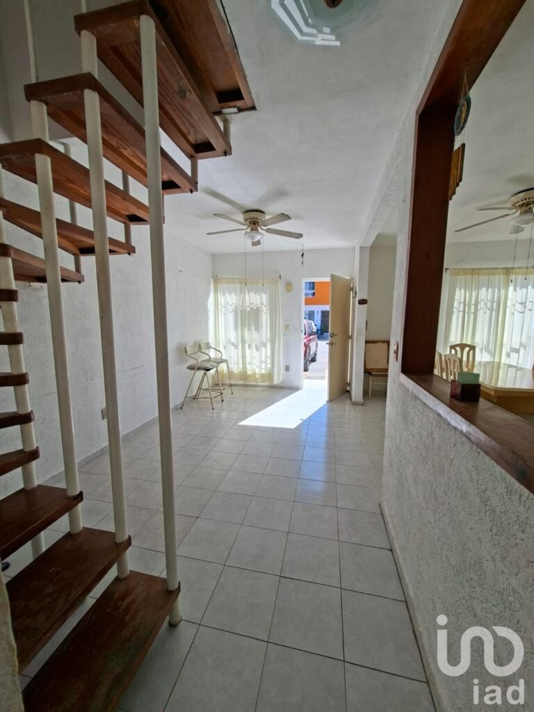 VENTA DE CASA EN PARAISO VILLAS, CANCUN