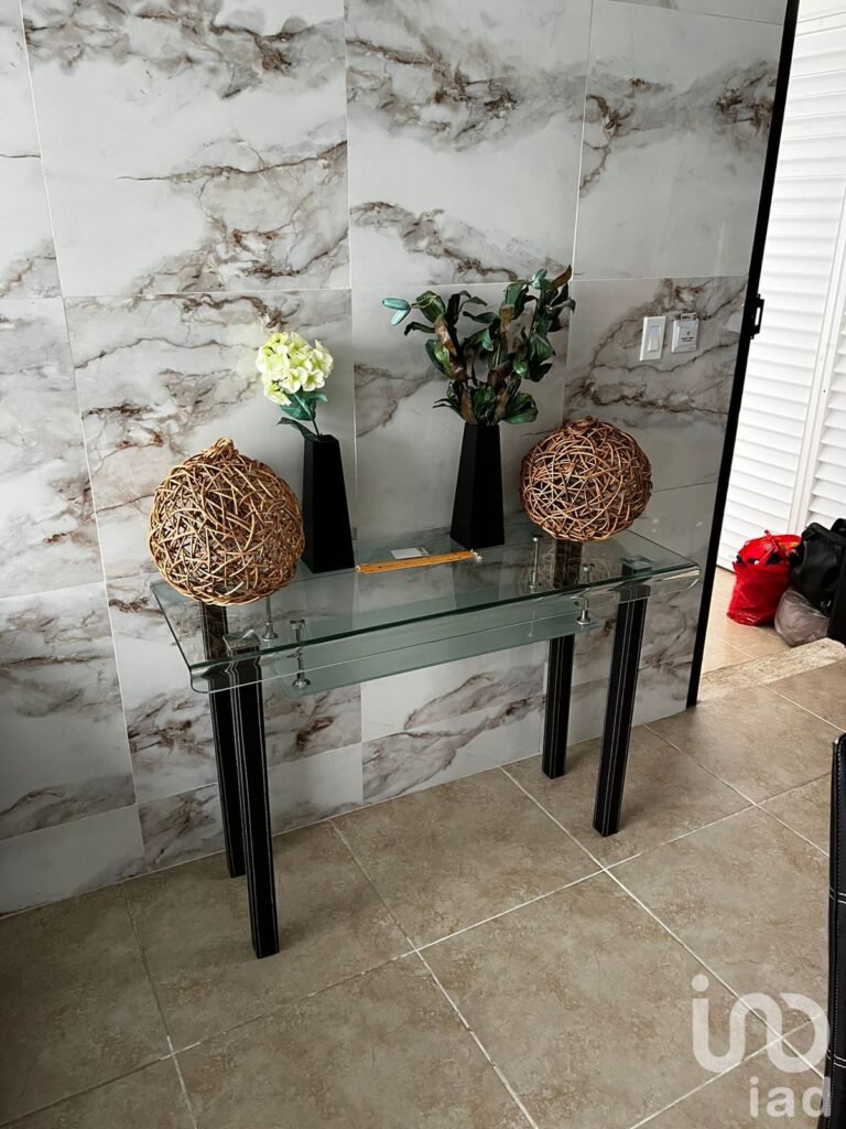 VENTA DE DEPARTAMENTO EN PISO ALTO, DREAM LAGOONS