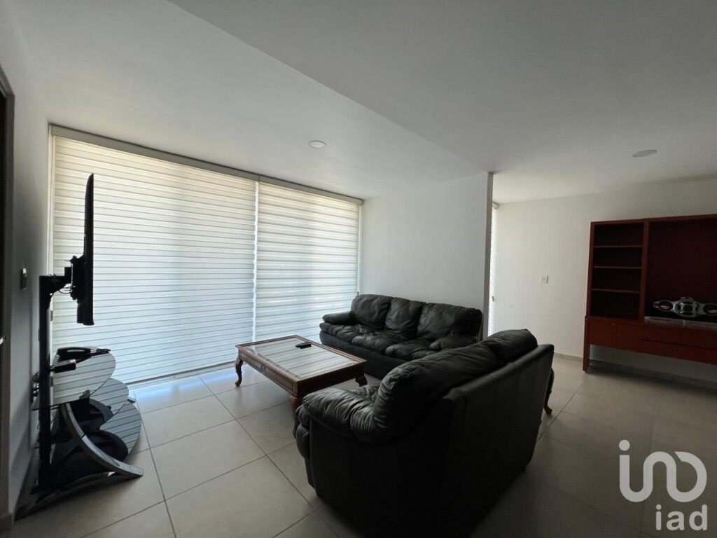 PENTHOUSE CON ROOF GARDEN EN RENTA EN BAJADA CHAPULTEPEC A UNOS PASOS DEL PARQUE CHAPULTEPEC