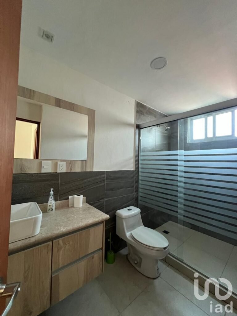 PENTHOUSE CON ROOF GARDEN EN RENTA EN BAJADA CHAPULTEPEC A UNOS PASOS DEL PARQUE CHAPULTEPEC