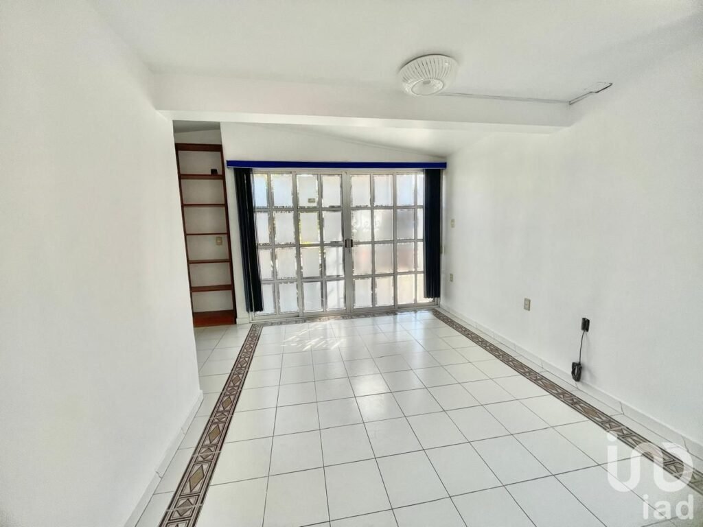 RENTA LOCAL CIRCUITO BAHAMAS COL. LOMAS ESTRELLA 1 SECCION