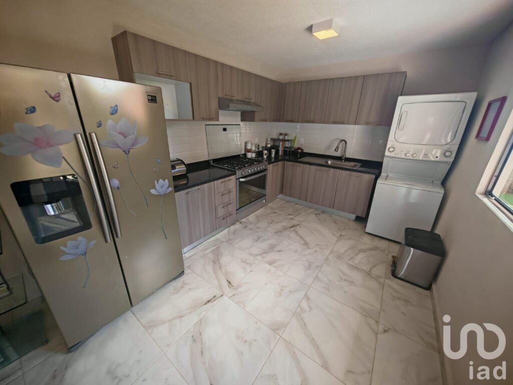 Casa nueva en fraccionamiento en Zumpango, Estado de Mexico, Mod. Portofino Plus 235m2