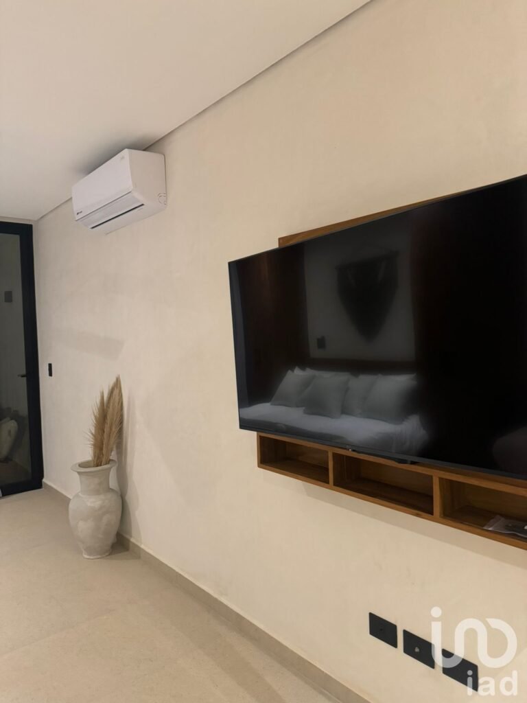Estudio amueblado en venta con plunge in en Tulum