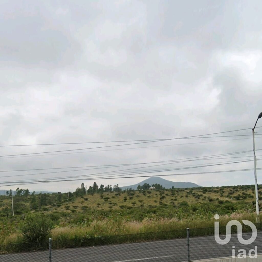 Terrenos de 128 M2 en el rosario. a espaldas de centro sur.