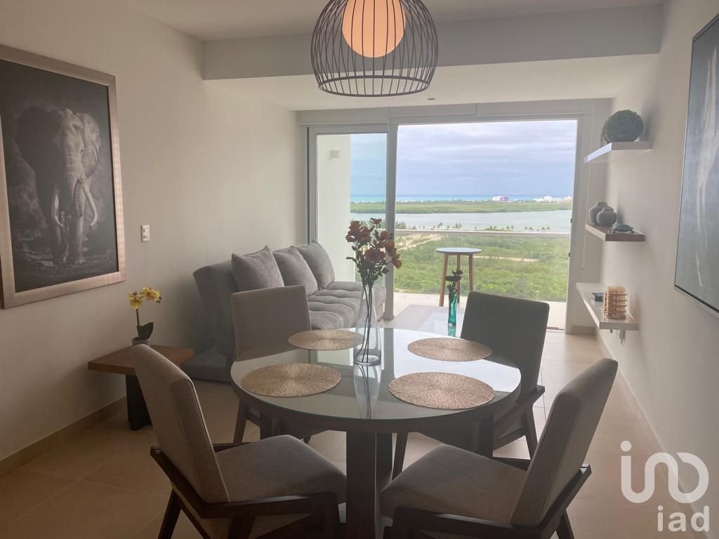 DEPARTAMENTO EN RENTA EN MALECON AMERICAS,CANCUN