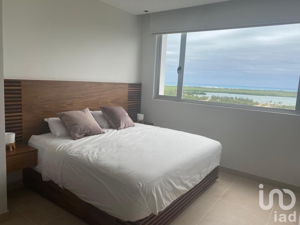 DEPARTAMENTO EN RENTA EN MALECON AMERICAS,CANCUN