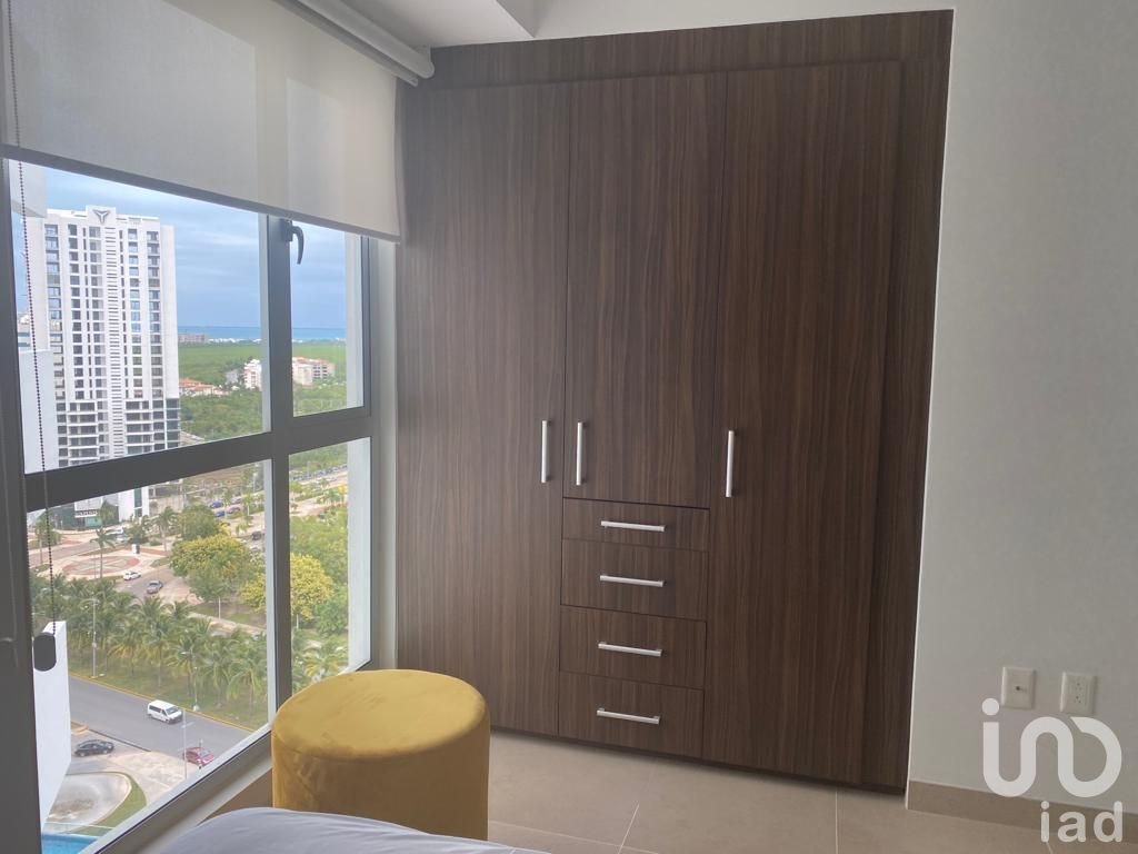 DEPARTAMENTO EN RENTA EN MALECON AMERICAS,CANCUN