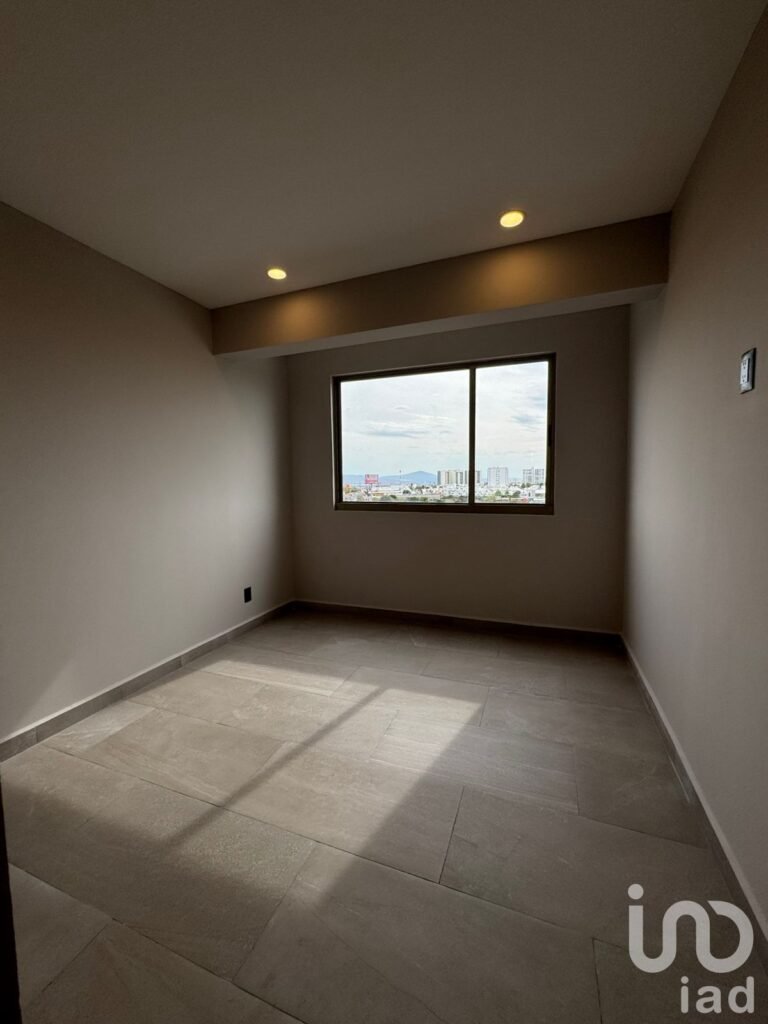 DEPARTAMENTO DE LUJO, zona El Refugio