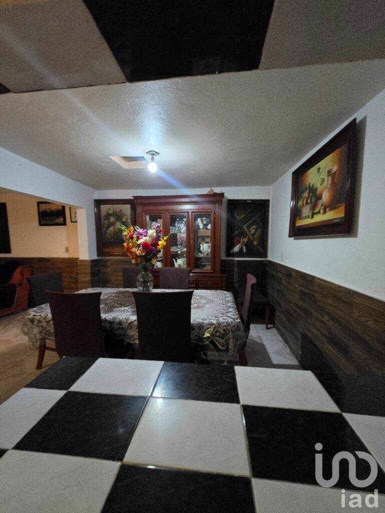 CASA EN VENTA EN FRACCIONAMIENTO EMILIANO ZAPATA 1A. SECCIÓN, ECATEPEC DE MORELOS