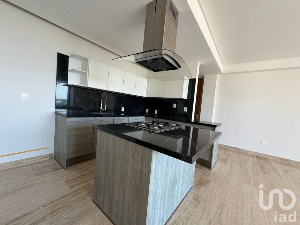 VENTA DE DEPARTAMENTO EN CUMBRES TOWERS, CANCUN