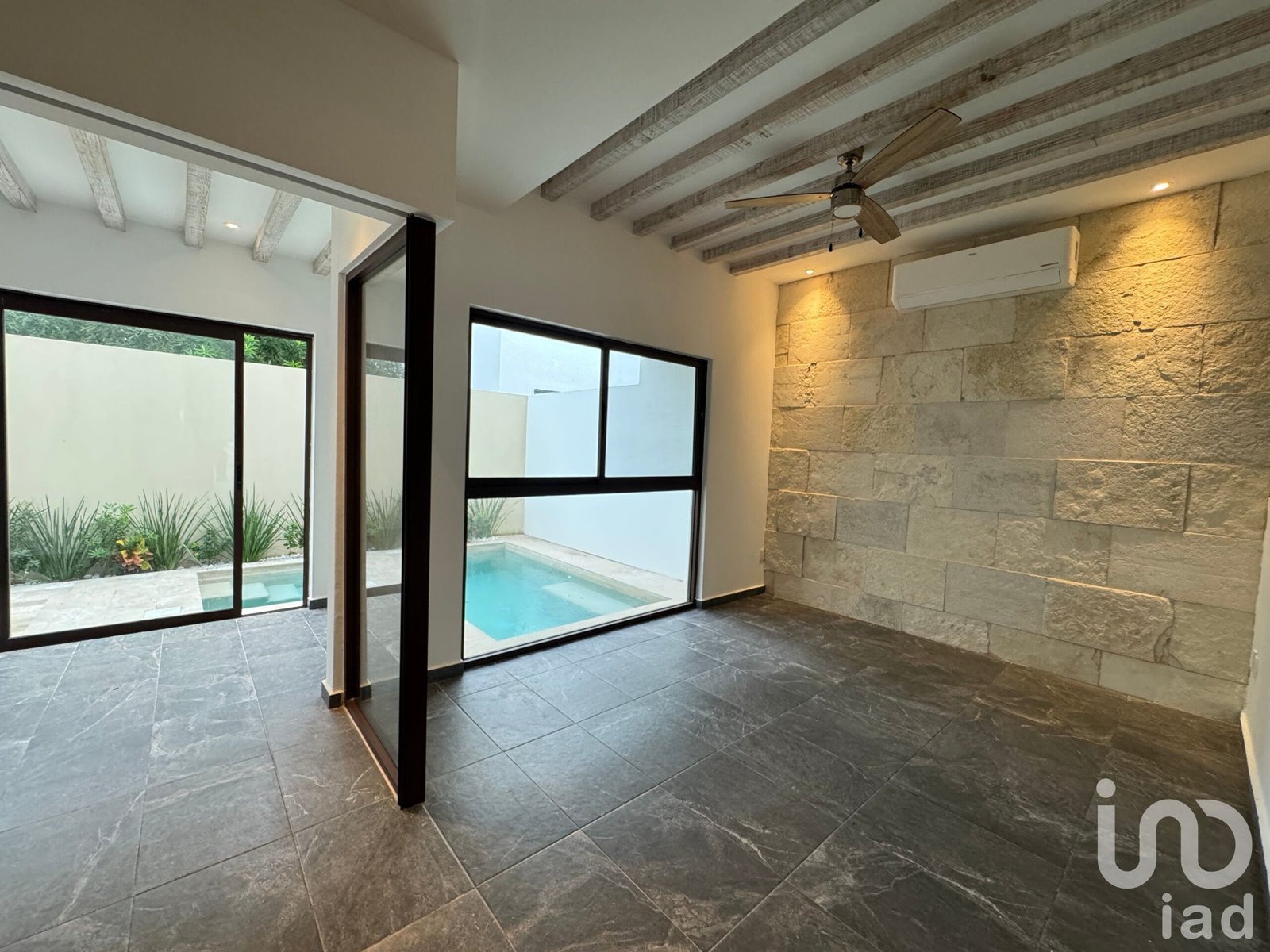 VENTA DE CASA EN RESIDENCIAL RIO ORINOCO, CANCUN