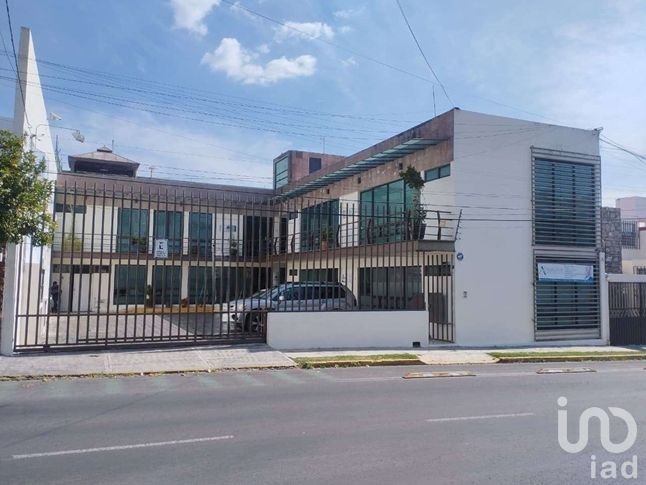 Plaza comercial en venta en Huexotitla con 8 locales. Plaza comercial en venta en Huexotitla con 8 locales.