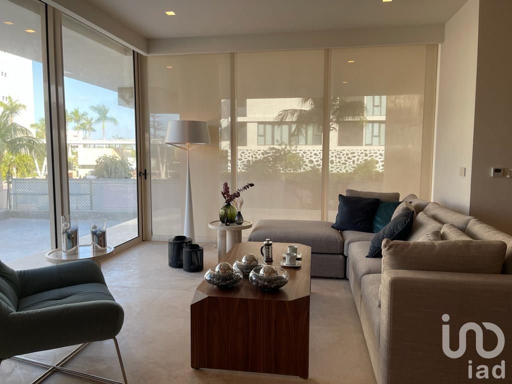 Departamento de Lujo 4 Recámaras 250 m² Vista al Mar Puerto Cancún.